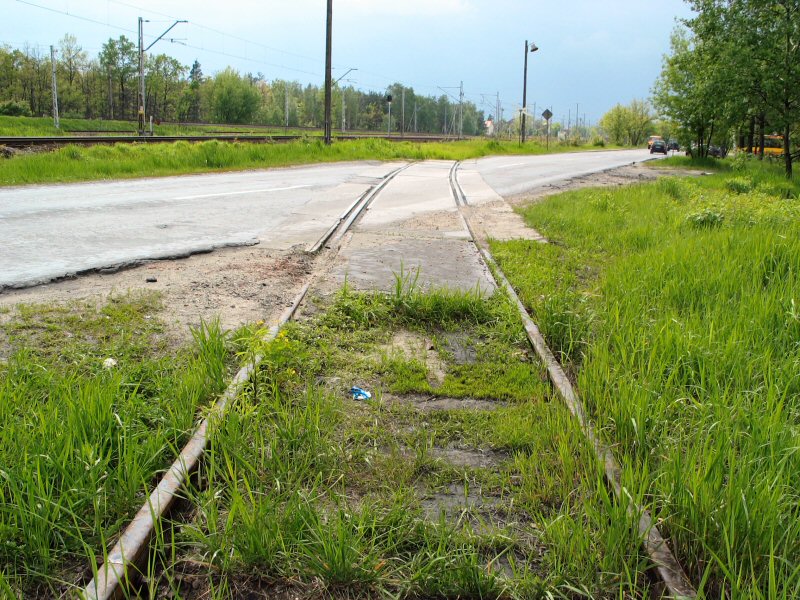 przejazd, dalej peron