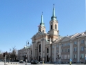 popijarski zespół klasztorny z kościołem, w latach 1834-1917 cerkiew katedralna Św. Trójcy, od 1919 r. Katedra Polowa Wojska Polskiego - powiększ